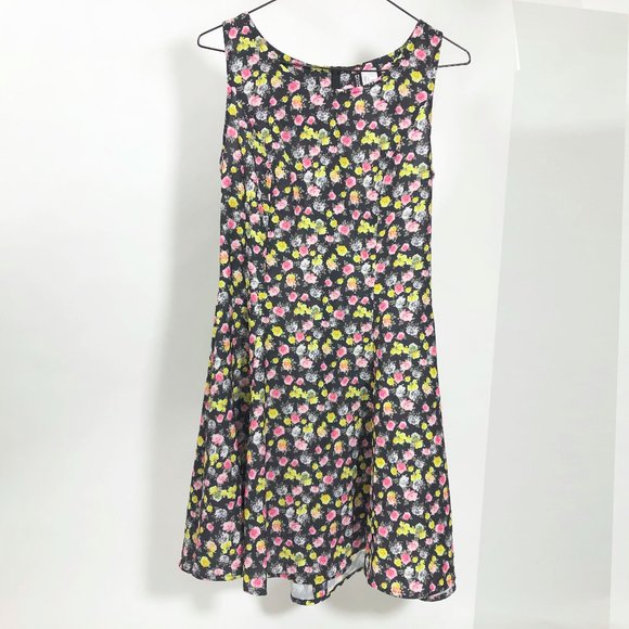 NWT Divided By H&M Black Floral Sleeveless Fit & Flare Zipper Dress Size 8 - Picture 1 of 6